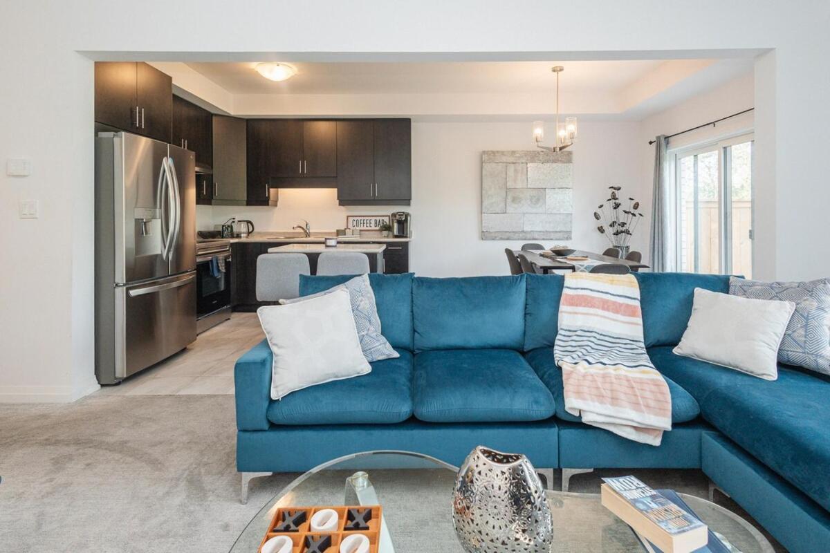 Luxury Living 5 Mins From The Falls Villa